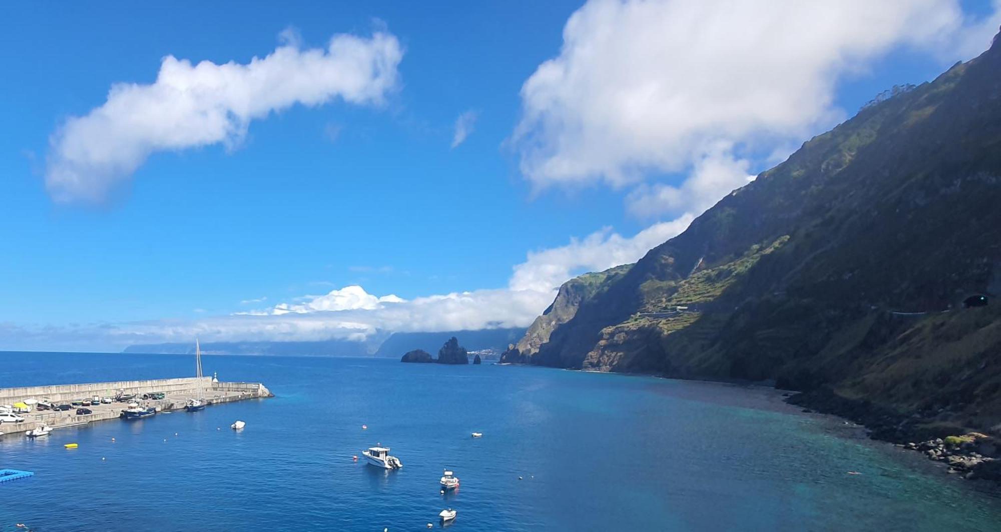 Ocean Breeze Villa Porto Moniz Exterior photo